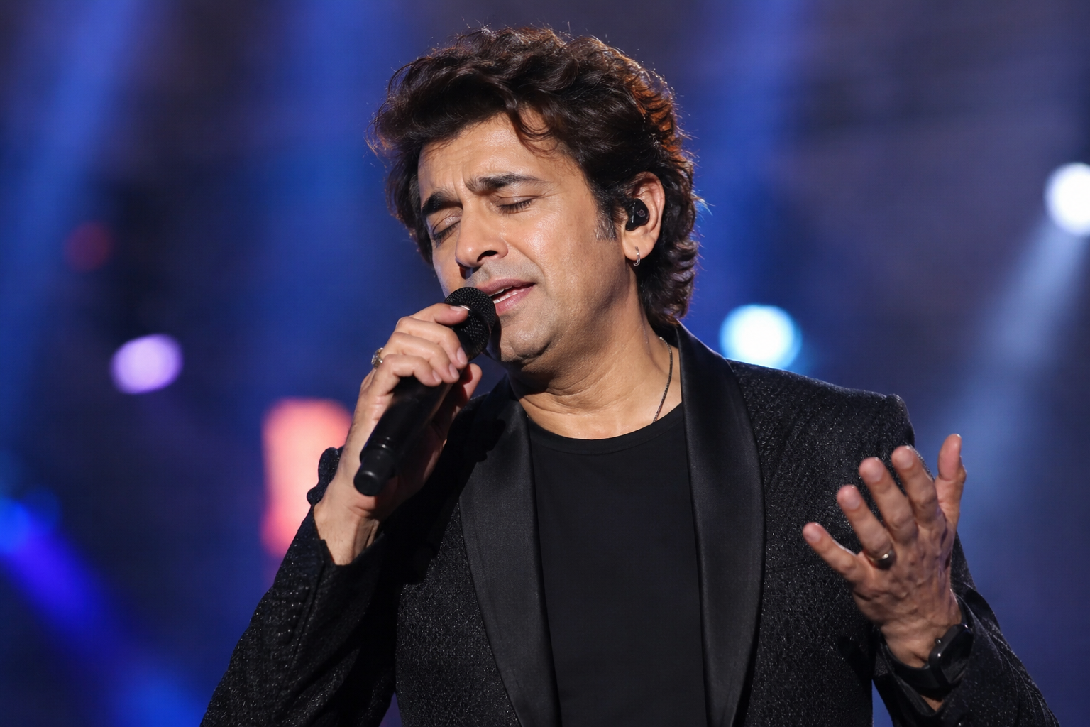 🎤💔 ਭਿਆਨਕ ਦਰਦ ‘ਚ ਵੀ ਨਹੀਂ ਟੁੱਟਿਆ Sonu Nigam ਦਾ ਜਜ਼ਬਾ! ਗੰਭੀਰ ਬਿਮਾਰੀ ਨਾਲ ਜੂਝਦੇ ਹੋਏ ਵੀ ਨਹੀਂ ਕਰਨਗੇ Concert Cancel 😢🔥